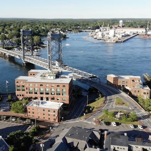 Done photo of Portsmouth and the Memorial Bridge>